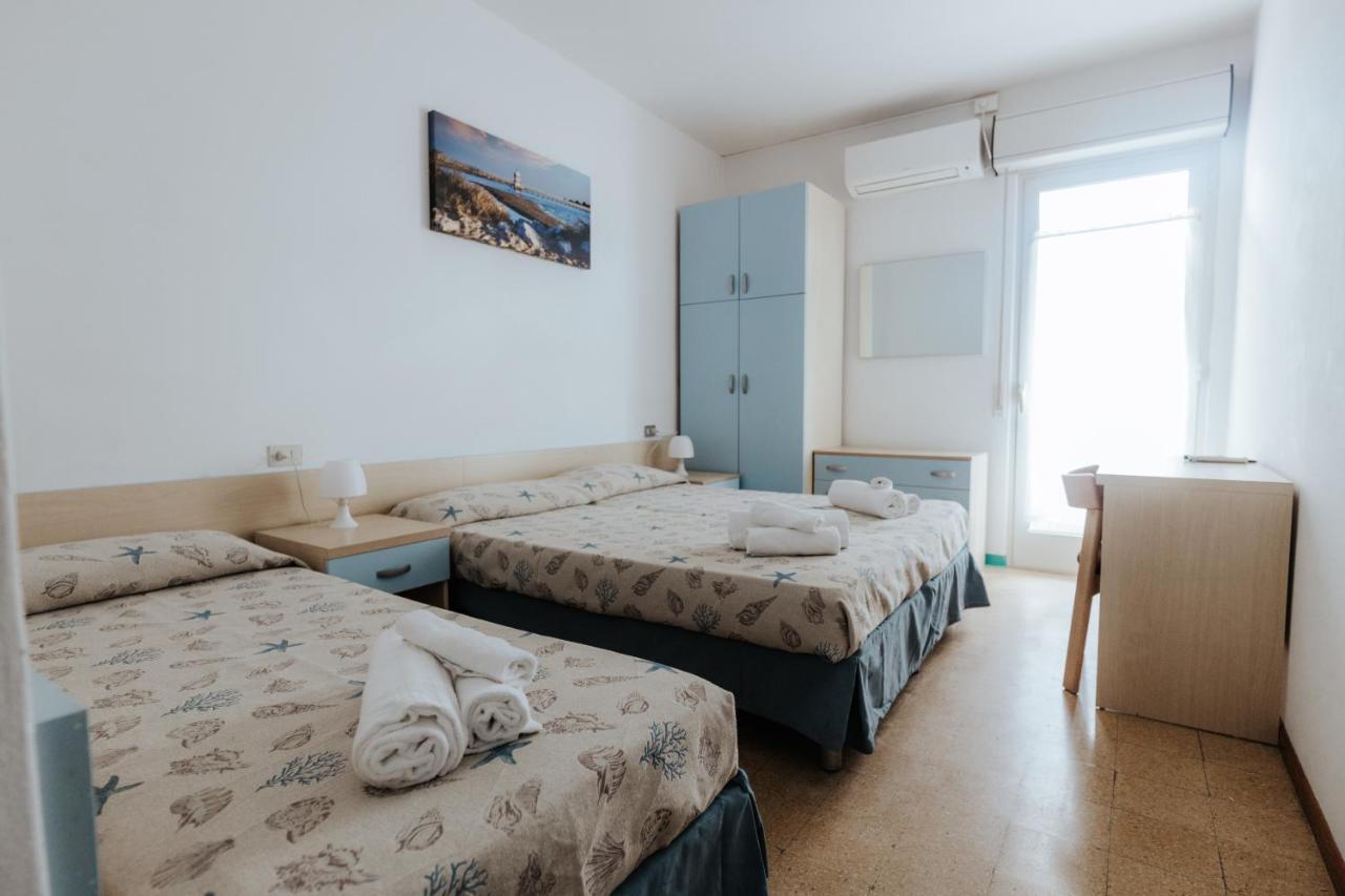 Hotel Villafranca Lignano Sabbiadoro Esterno foto