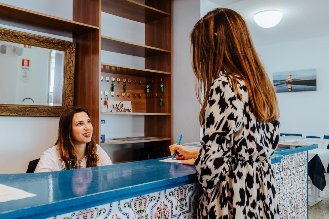 Hotel Villafranca Lignano Sabbiadoro Esterno foto