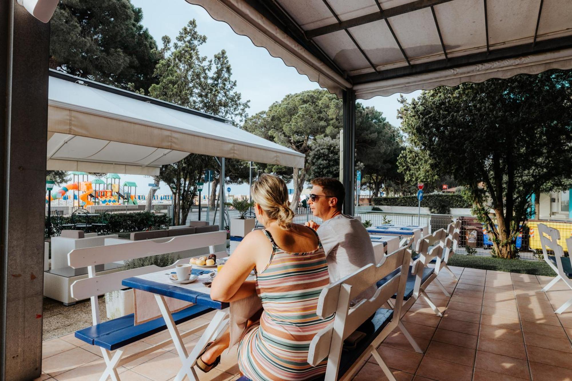 Hotel Villafranca Lignano Sabbiadoro Esterno foto